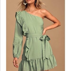 NWT Lulu’s 💚 one shoulder weekend wonder dress in sage green
